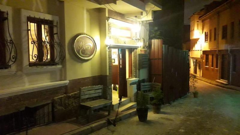 Berce Hotel Istanbul Exterior foto