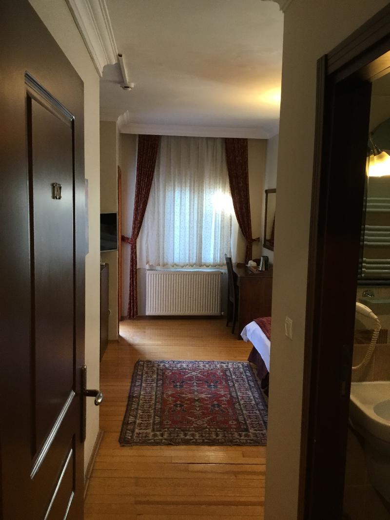 Berce Hotel Istanbul Exterior foto
